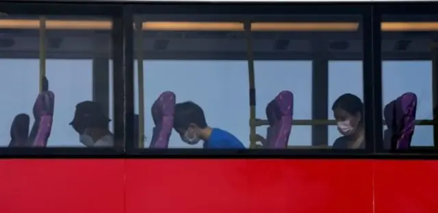 “수면제와 같은 효과” 의문의 ‘수면 버스 투어’ 살펴보니…
