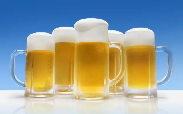카타르 월드컵, 맥주 한 잔이 1만 5000원인 것도 서러운데 경기장에서 못 마신다?
