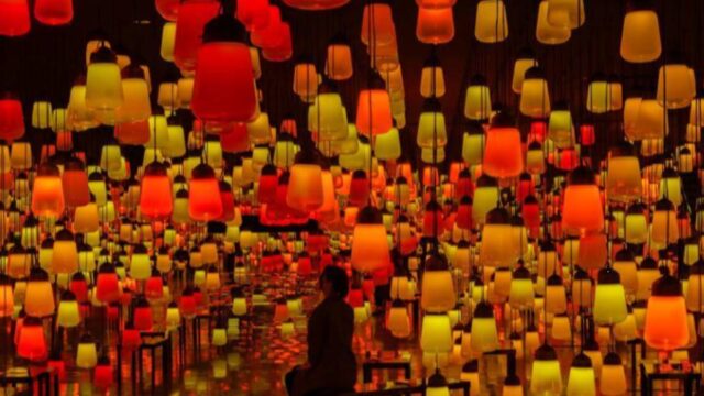 전시회와 온천을 동시에, 규슈 폐허 목욕탕의 ‘파격 변신’