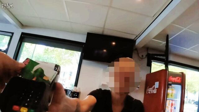 곽튜브 등 유명 여행유튜버들이 빼놓지 않고 챙기는 여행 필수품 알고 보니