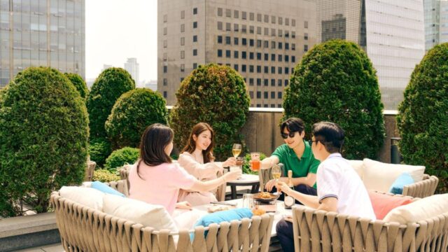 포시즌스 서울, 15층 숨은 야외 공간 테라스에서 칵테일 프로모션 진행